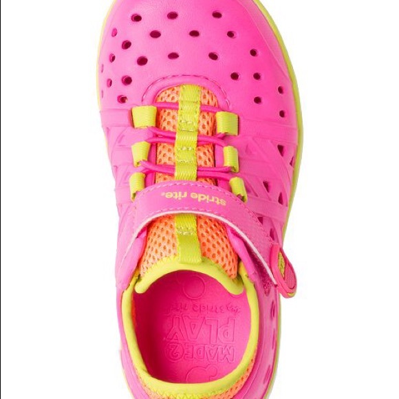 • Stride Rite • - Picture 2 of 8